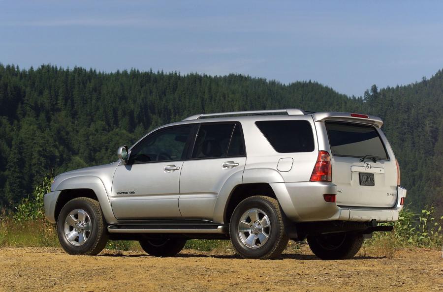  Toyota 4Runner 2003 года  (фото 27 из 41)